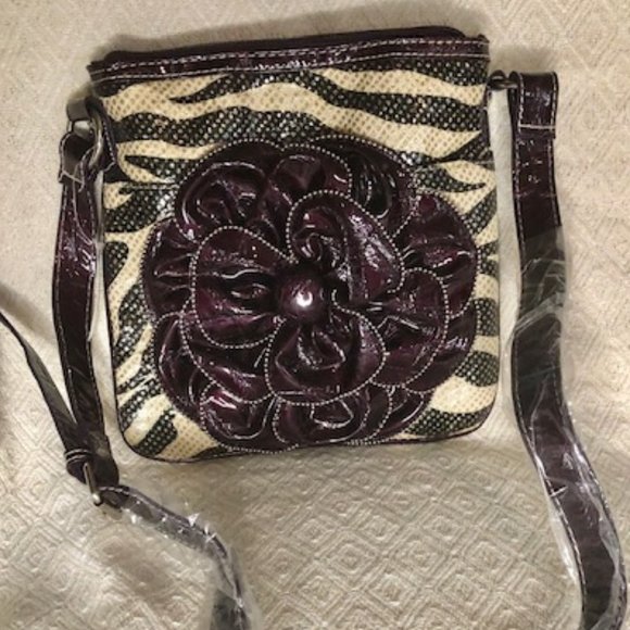 Purple Zebra Print Crossbody Mail Bag - NEW - Picture 1 of 6